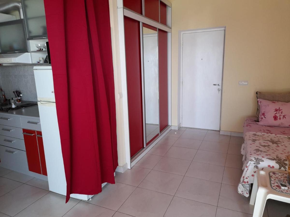 Nasty Apartament Костінешть Екстер'єр фото
