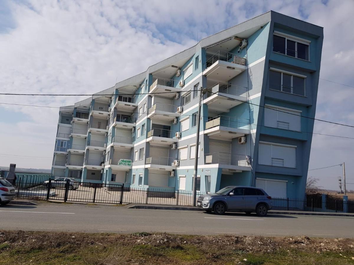 Nasty Apartament Костінешть Екстер'єр фото